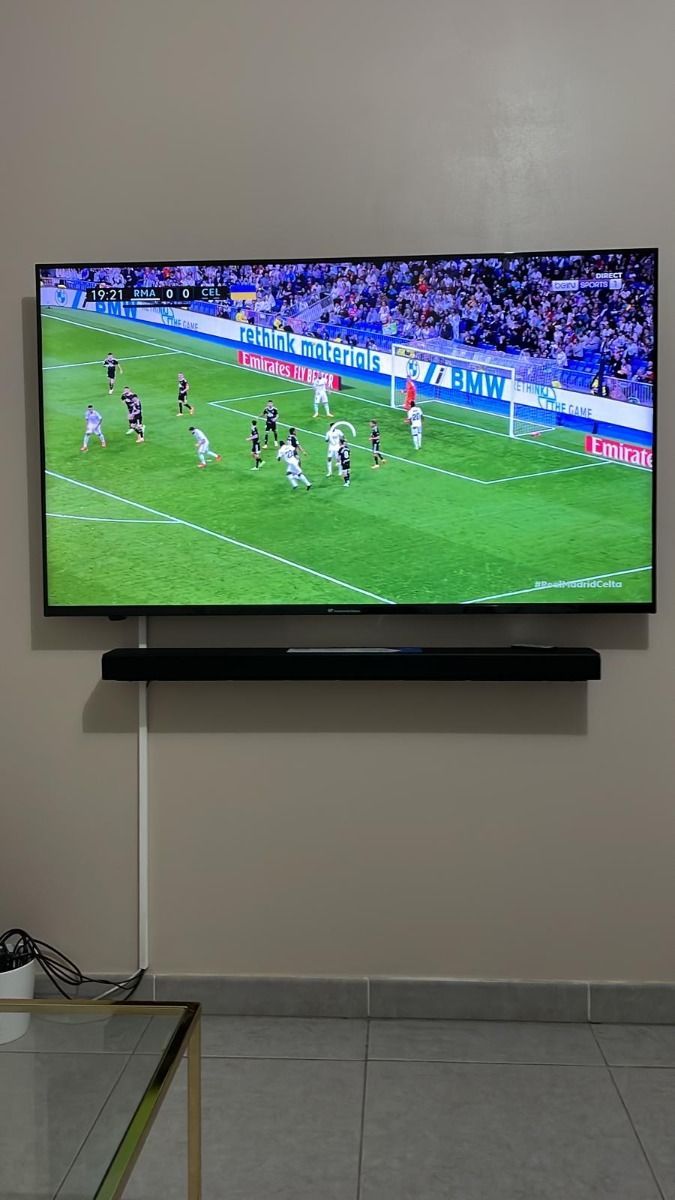 Luisa B. aus Zürich IPTV Kundenbewertung